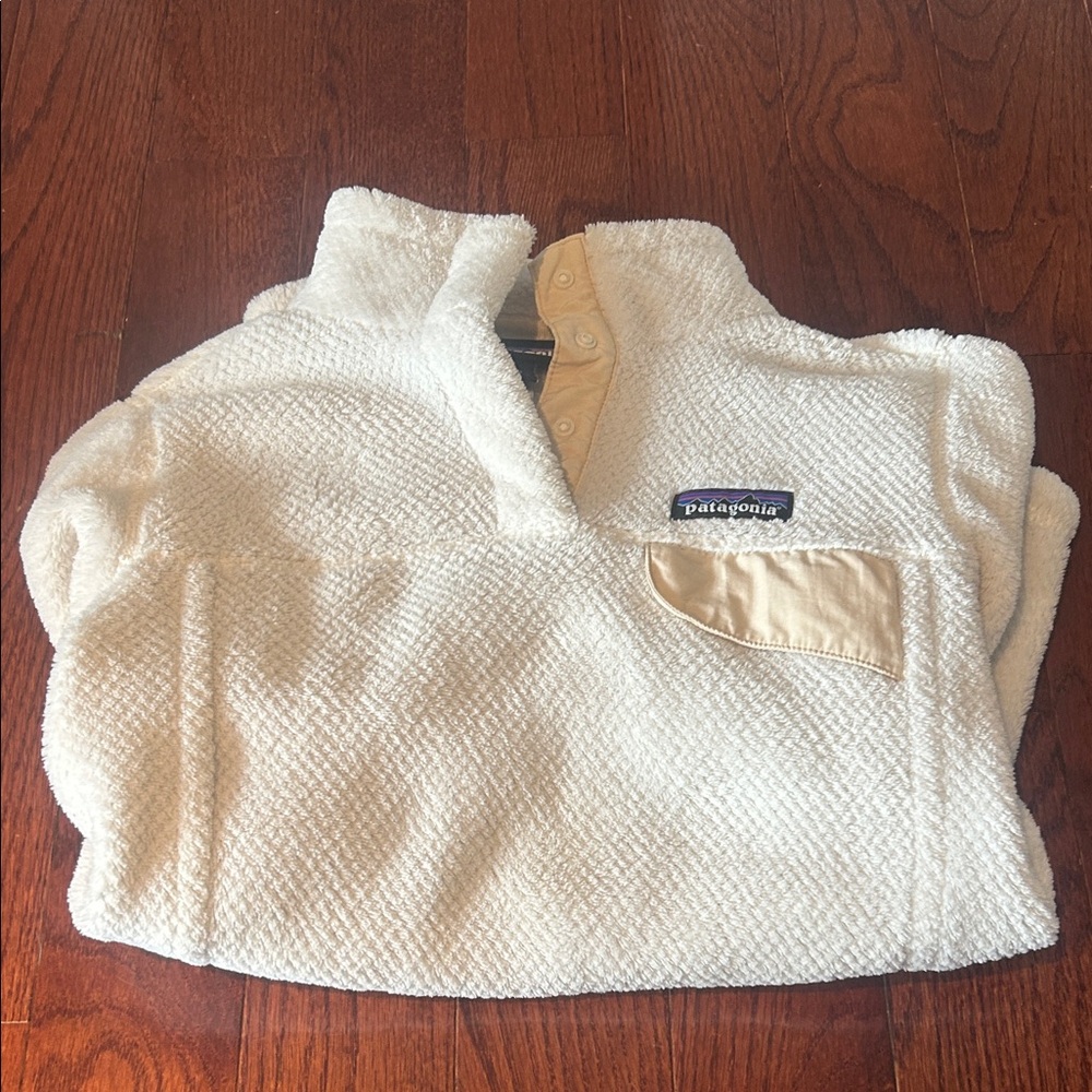 Patagonia Cream Fleece Jacket